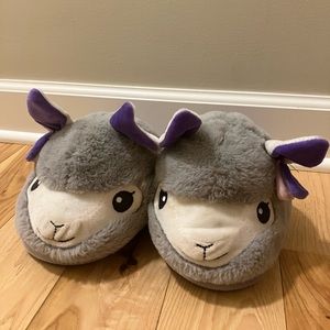 Llama slippers